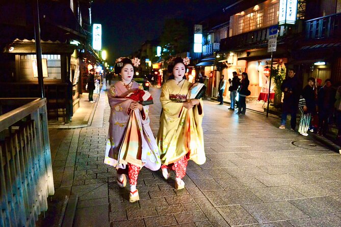 Gion Walking Tour by Night - What the two-hour route gives you