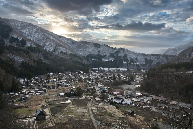 Gokayama and Shirakawago/Photoshoot by professional photographer - Inside Wada House