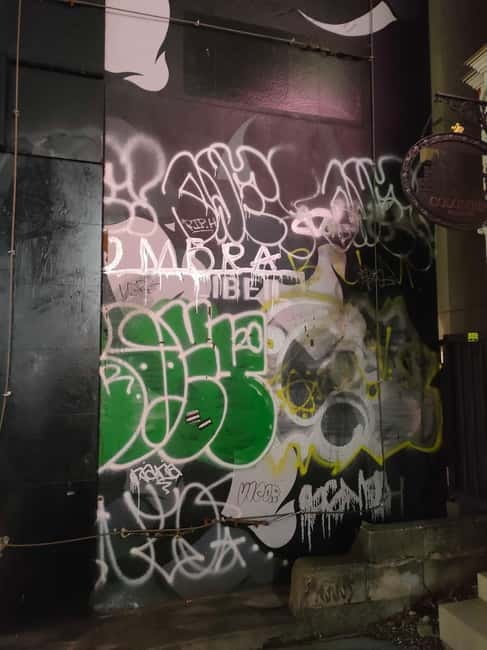 Graffiti in Tokyo Walking Tour: Shibuya and Harajuku - Tokyo’s street art is easy to miss