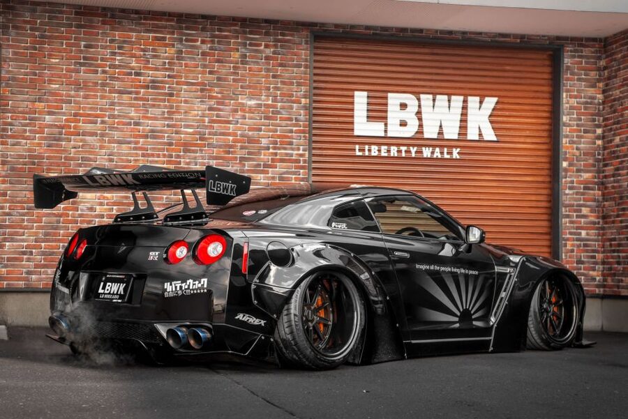 GT-R35 800hp Club Membership - secret underground car meet - Super Autobacs and the Japanese tuning scene