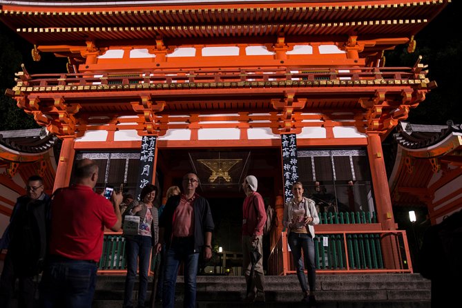 Guided Gion Tour: Explore Kyoto’s Historic Geisha District - Yasaka Shrine, one short walk from Gion