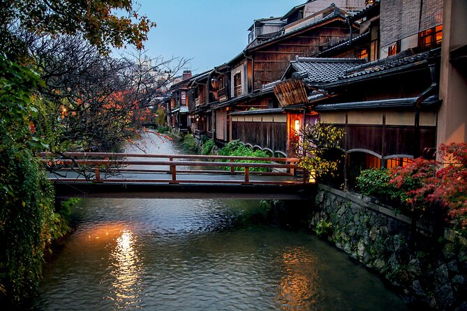 Guided Gion Tour: Explore Kyoto’s Historic Geisha District - Choosing the best time of day
