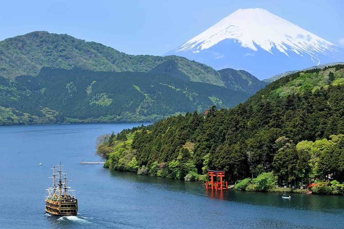 Hakone 6 hour Private Tour with Government-Licensed Guide - Lake Ashi and Hakone Shrine