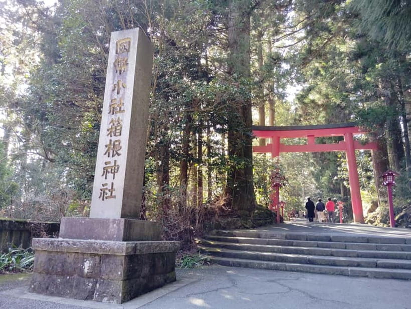 Hakone Adventure: Explore Nature’s Beauty and Tranquility - Lake Ashi brings a change of mood