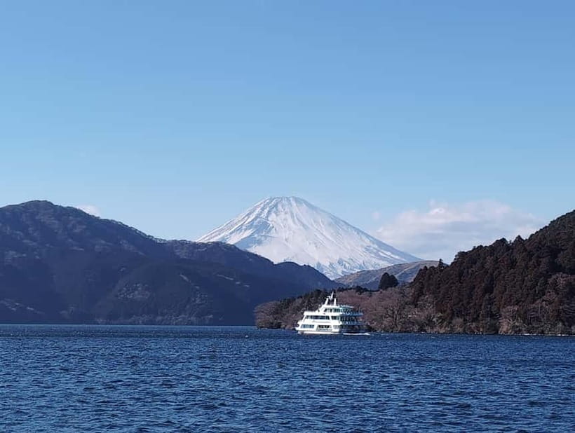 Hakone Adventure: Explore Nature’s Beauty and Tranquility - Owakudani and the smell of active volcanoes