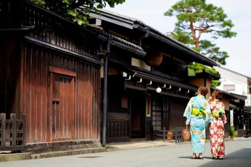 Hida Takayama, Shirakawa-go+Observatory|Day Trip from Nagoya - Shirakawa-go and the Gassho-zukuri houses
