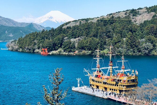 Hike Japan Heritage Hakone Hachiri with certified mountain guide - Lunch in Hakone-machi and the Bus Across the Gap