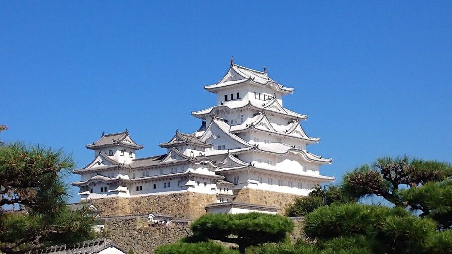 Himeji: Private Customized Tour with Licensed Guide - Timing, transport, and physical effort