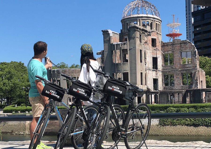Hiroshima: Best of Hiroshima Guided Bike Tour - Guides, storytelling, and the small-group advantage