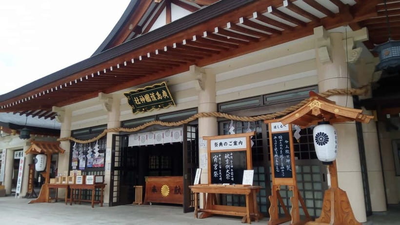 Hiroshima Historical Walking Tour - Why A-Bomb was Dropped - Hiroshima Castle and the city’s military role