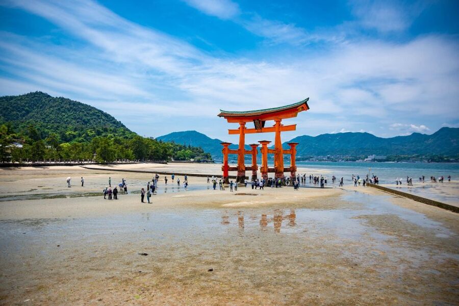 Hiroshima: Miyajima Peace Memorial Icons of Peace and Beauty - Itsukushima Shrine at the Edge of the Inland Sea