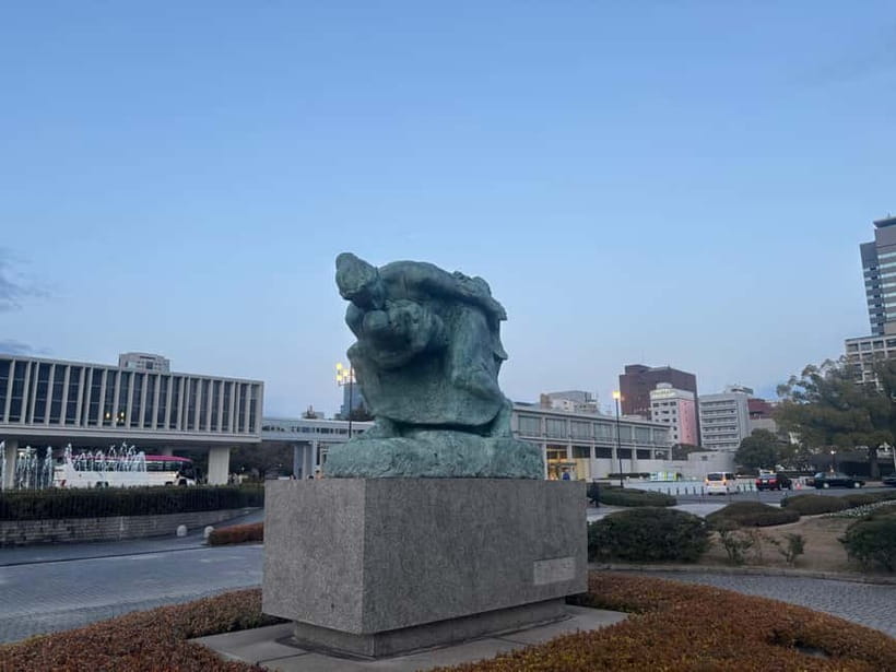 Hiroshima: Peace Memorial Park and Atomic Bomb Dome Tour - Starting at the Gates of Peace