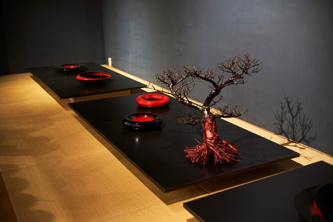 Hiroshima:Private lacquer workshop experience tour(gift included) - Timing, location, and group size