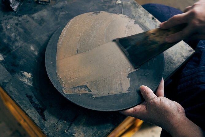 Hiroshima:Private lacquer workshop experience tour(gift included) - Understanding Buddhist altar craftsmanship