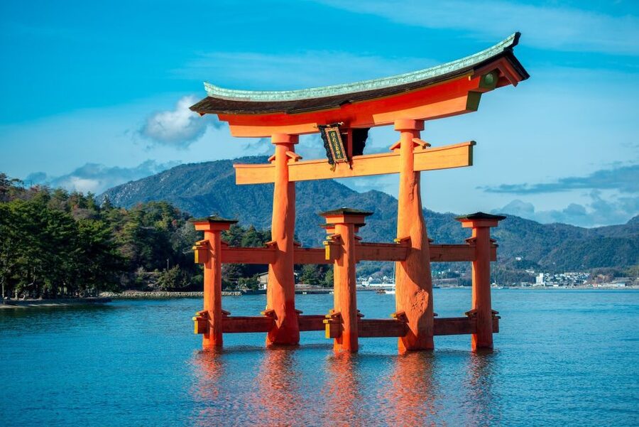 Hiroshima to Miyajima: Private Custom Tour with Ferry Ride - Who should book this Miyajima experience