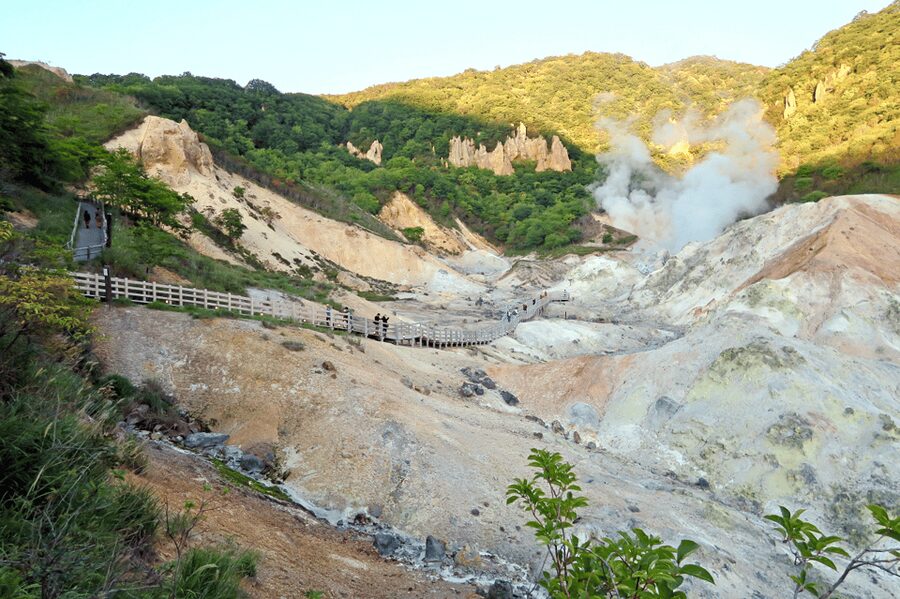 Hokkaido│Noboribetsu & Lake Toya Tour with Ropeway Ticket - Lake Shikotsu gives you the first breath of open space