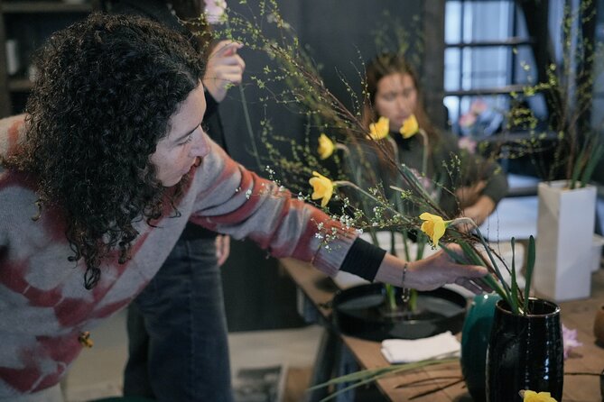 Ikebana Traditional Japanese Art of Flower Arranging - Flower care that continues after Kyoto