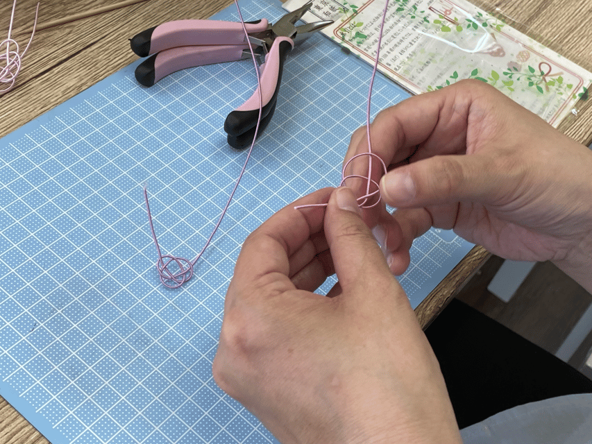 Japanese paper Notebook and Mizuhiki Belt Bookmark Workshop - Who will enjoy this most