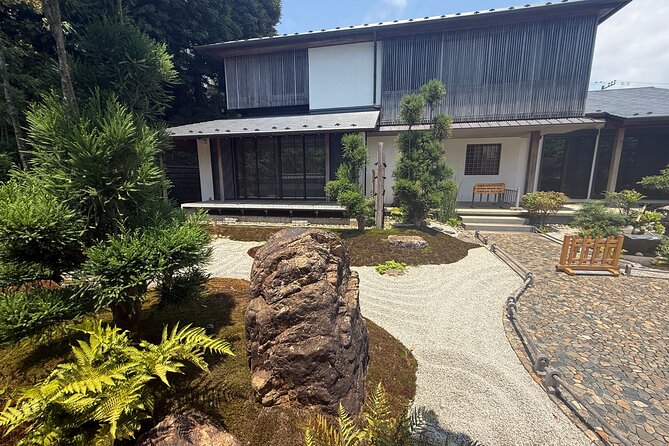Kamakura Tours Half Day or Full Day Tours with a local guide. - What the $70 price covers