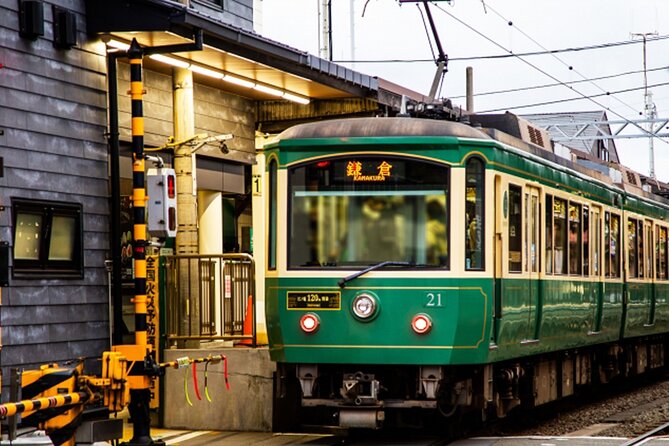 Kamakura Walking Tour - The City of Shogun - Tsurugaoka Hachimangu sets the historical stage