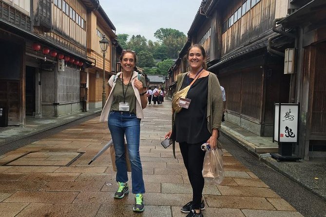 Kanazawa 6hr Private Tour with Government Licensed Guide - Higashi Chaya and Nishi Chaya