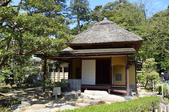 Kanazawa Full-Day Tour Private & Personalized with a Local Guide - What seven to eight hours feels like on foot