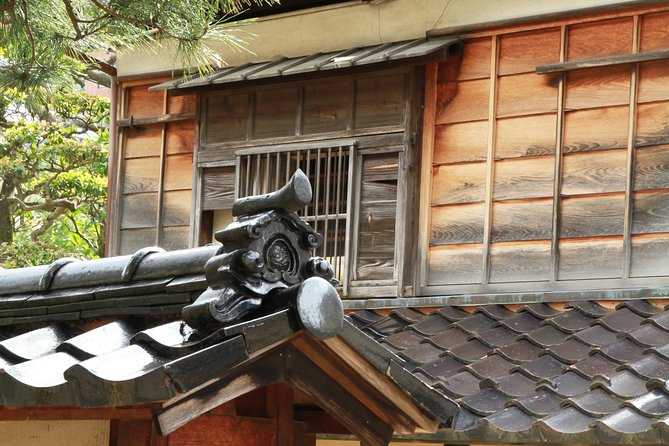 Kanazawa Half Day Tour (Private Guide) - Walking, Buses, and the Real Cost of the Tour