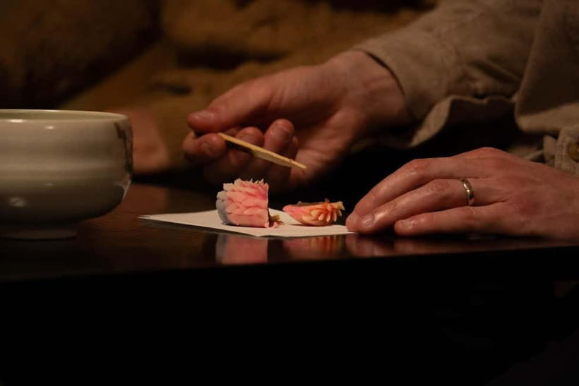 Kanazawa: Kenrokuen Tea Ceremony Experience - Should you book the Kenrokuen tea ceremony?
