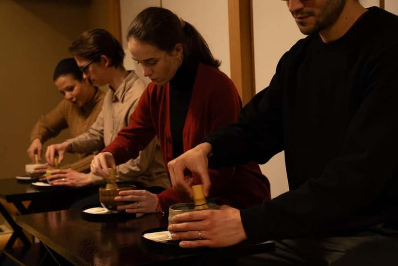 Kanazawa: Kenrokuen Tea Ceremony Experience - What happens during the one-hour session