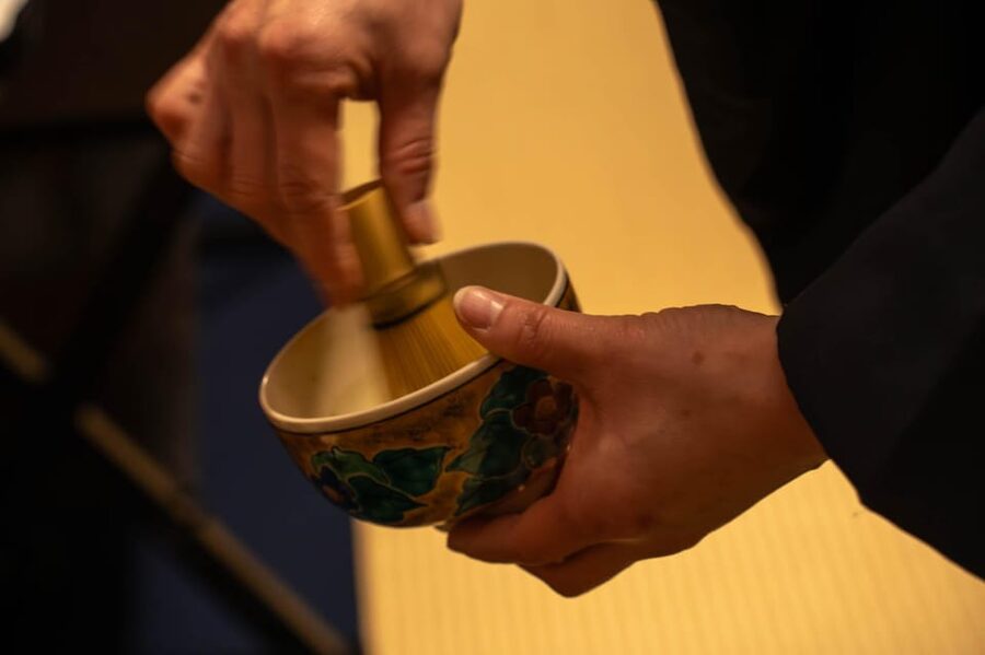 Kanazawa: Kenrokuen Tea Ceremony Experience - Who will get the most from this experience