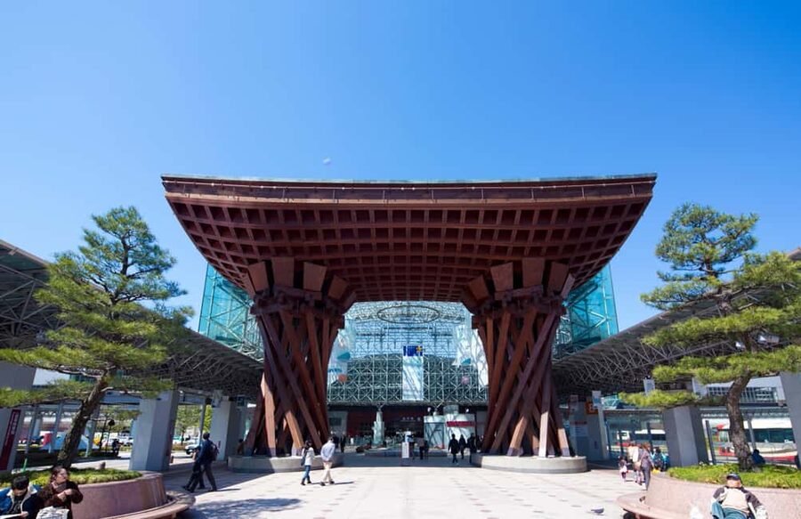 Kanazawa Private/Group Walking Tour: Local & Major Highlight - Oyama Shrine and Kanazawa’s religious story