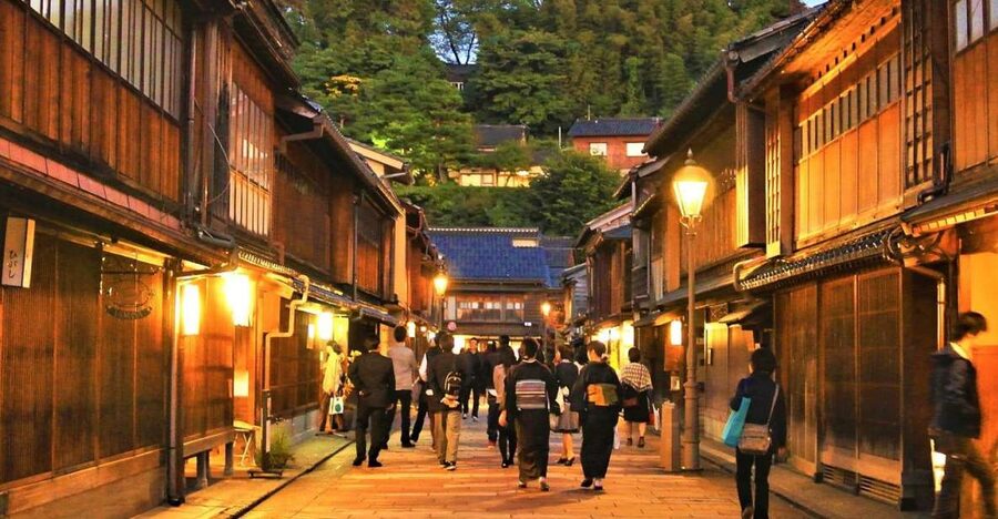 Kanazawa: Private Tour with Local Guide - Why a private tour works well in Kanazawa