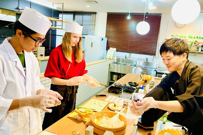Kanazawa: Sushi & Japanese Cooking Class at a Historic School - Key points to know before booking