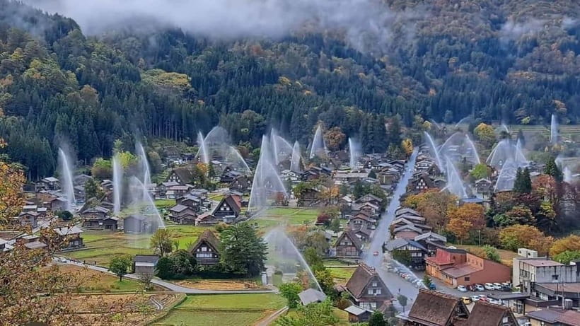 Kanazawa/Takayama: Shirakawago & Takayama Private Day Tour - Guides, communication, and personal help