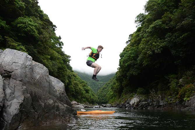 Kayaking in Anbo River - The gear is simple, but the clothing matters