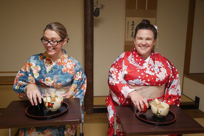 Kimono and Tea Ceremony in Miyajima - Why the group size affects the experience
