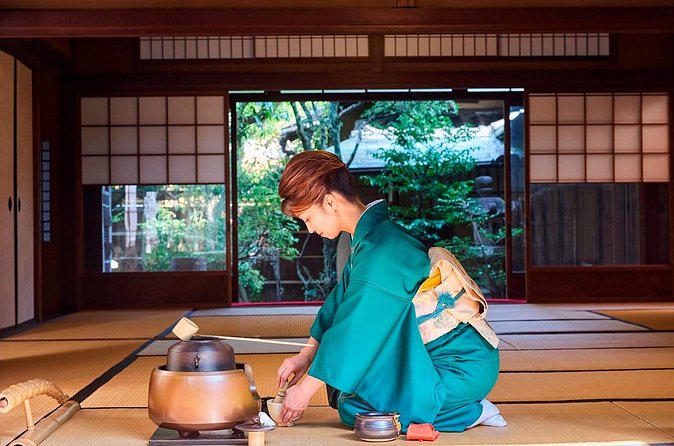 Kimono Tea Ceremony at Kyoto Maikoya, Karasuma Shijo - The value of $65.39 per person