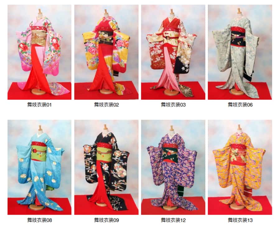 Kyoto: 2-Hour Maiko Makeover and Photo Studio Shoot - Choosing a kimono, wig, and accessories