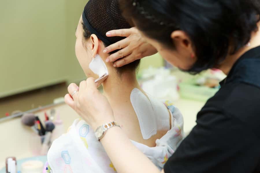 Kyoto: 2-Hour Maiko Makeover and Photo Studio Shoot - Comfort, access, and who should skip it