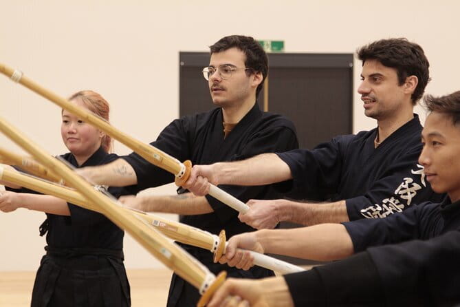 Kyoto 2 Hours Genuine Kendo / Samurai Experience In Japan - Learning to handle the bamboo sword