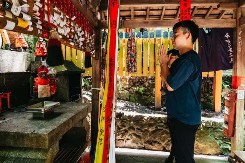 Kyoto: 3-Hour Fushimi Inari Shrine Hidden Hiking Tour - The torii gates mean more with context