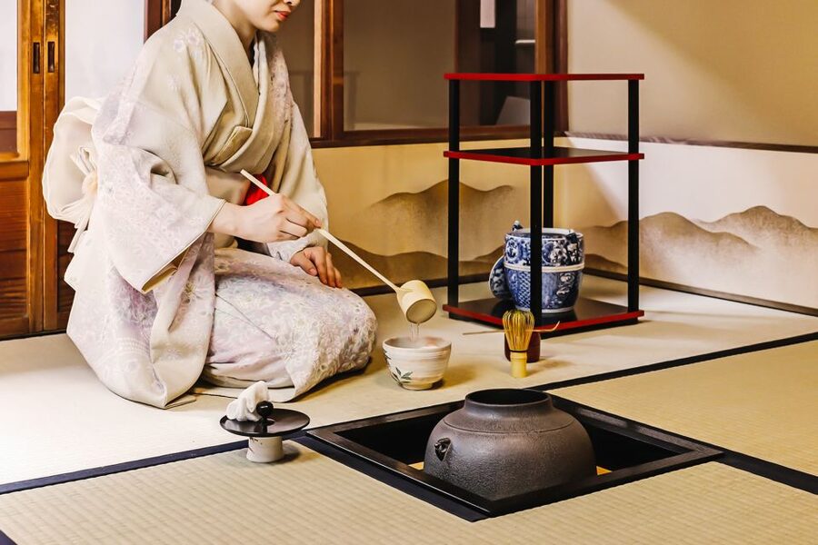 Kyoto: 45-Minute Tea Ceremony Lesson Experience - Making matcha yourself