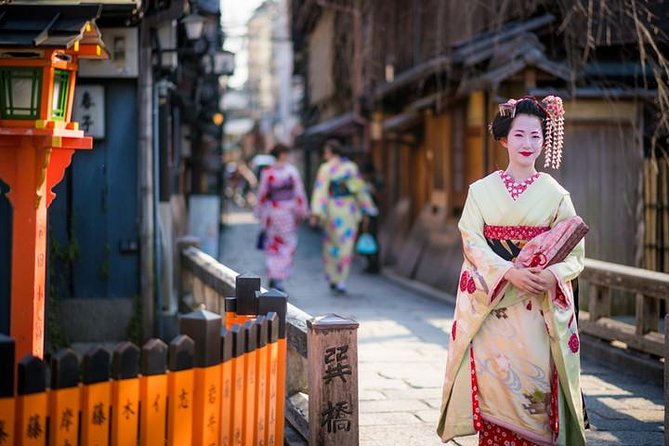 Kyoto 6hr Private Tour with Government-Licensed Guide - Why a private Kyoto guide helps
