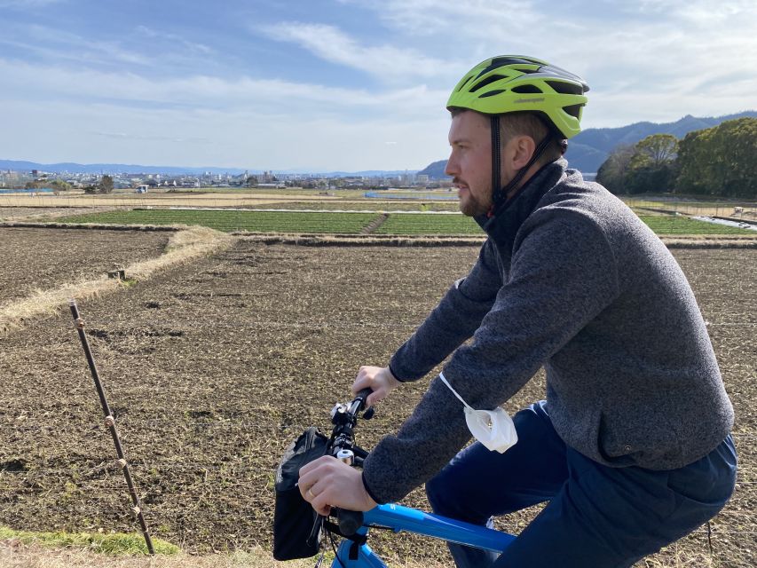 Kyoto: Afternoon Bamboo Forest and Monkey Park Bike Tour - The uphill walk to Iwatayama Monkey Park