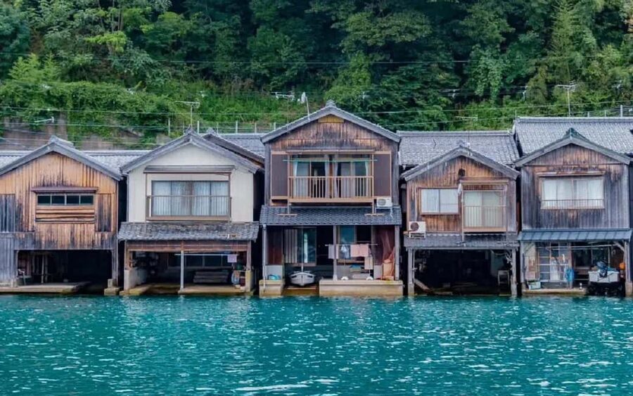 Kyoto Amanohashidate,Ine Bay Trip with Optional boat/Ropeway - The sightseeing boat and its noisy welcome