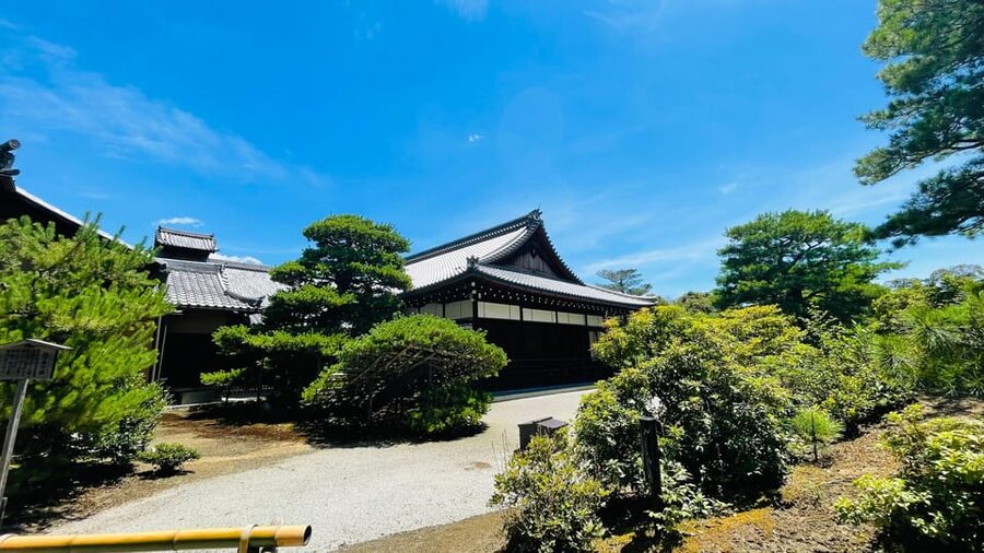 Kyoto Day Tour with Certified Tour Guide & Luxury vehicle - Kiyomizu-dera and the eastern hills