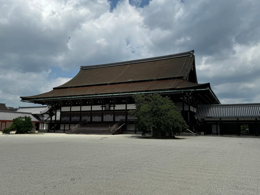 Kyoto: Discover Every Bit of Kyoto Imperial Palace - Seeing the private side of imperial life