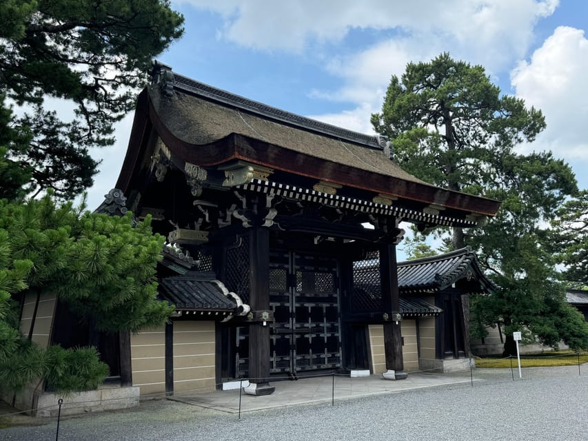 Kyoto: Discover Every Bit of Kyoto Imperial Palace - What the guide can add