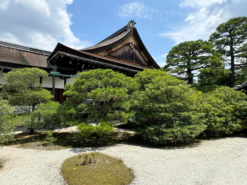 Kyoto: Discover Every Bit of Kyoto Imperial Palace - Meeting at Hamaguri Gate