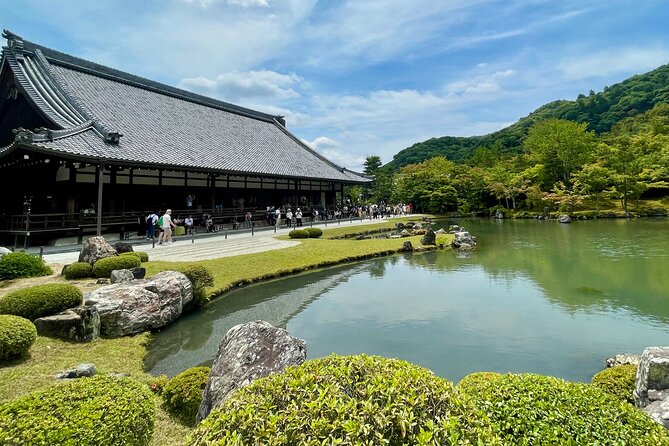 Kyoto Early Bird English Tour: Fushimi-Inari and Arashiyama - Fushimi Inari’s torii gates before the crowds
